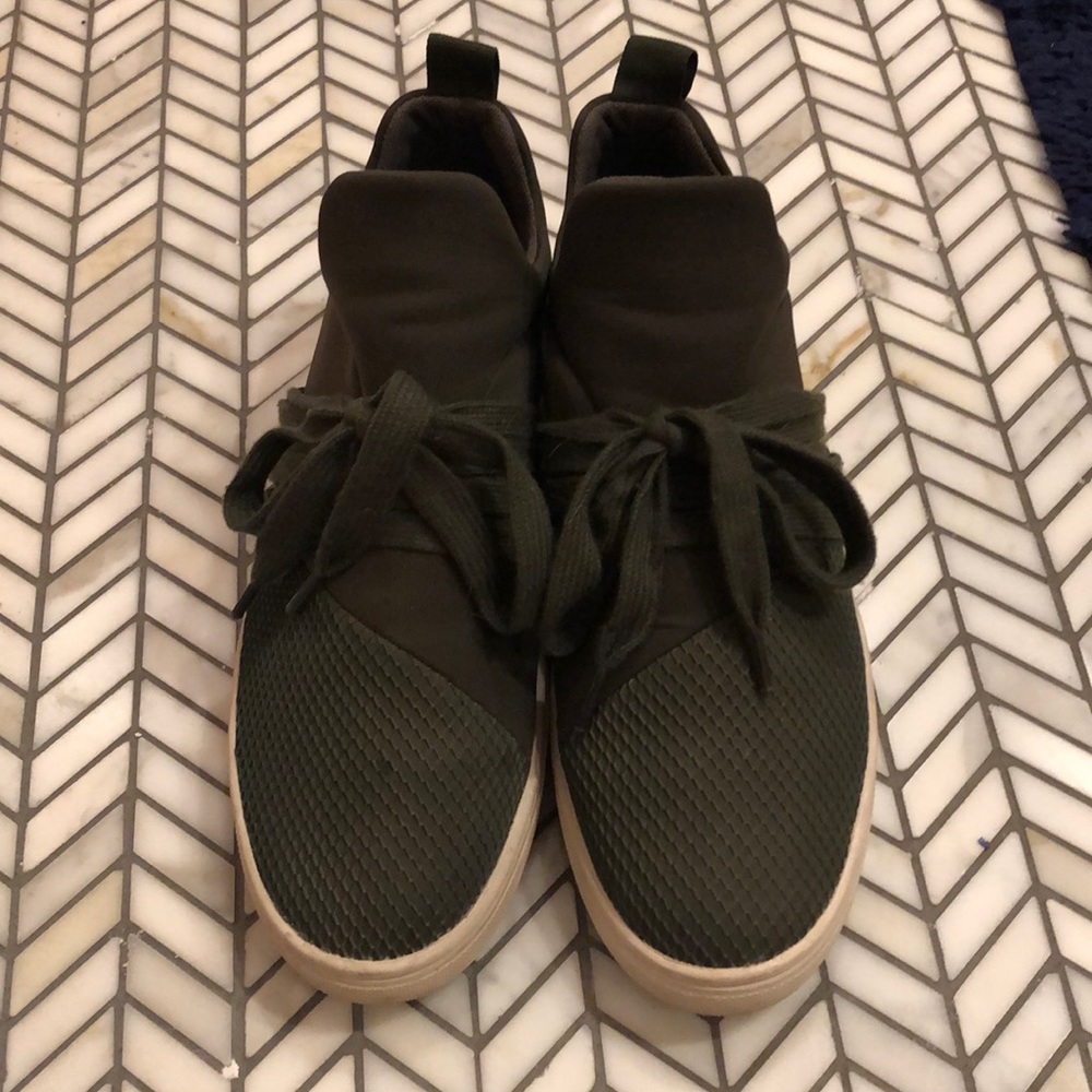 Steve Madden sneakers